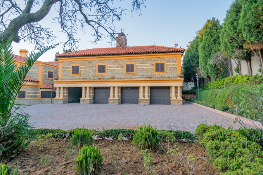 To Let 7 Bedroom Property for Rent in Sandhurst Gauteng