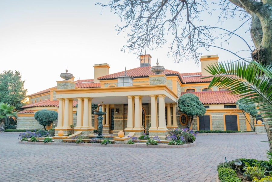 To Let 7 Bedroom Property for Rent in Sandhurst Gauteng