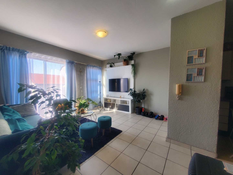 2 Bedroom Property for Sale in Wilro Park Gauteng