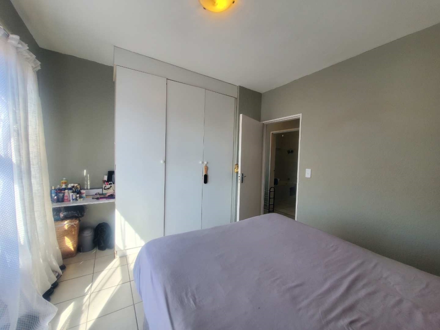 2 Bedroom Property for Sale in Wilro Park Gauteng