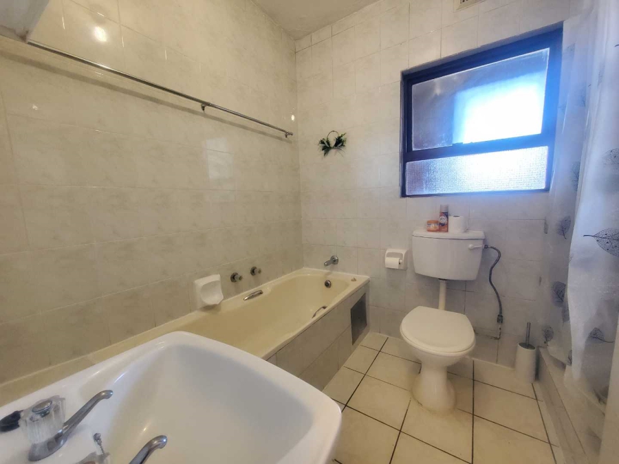 2 Bedroom Property for Sale in Wilro Park Gauteng