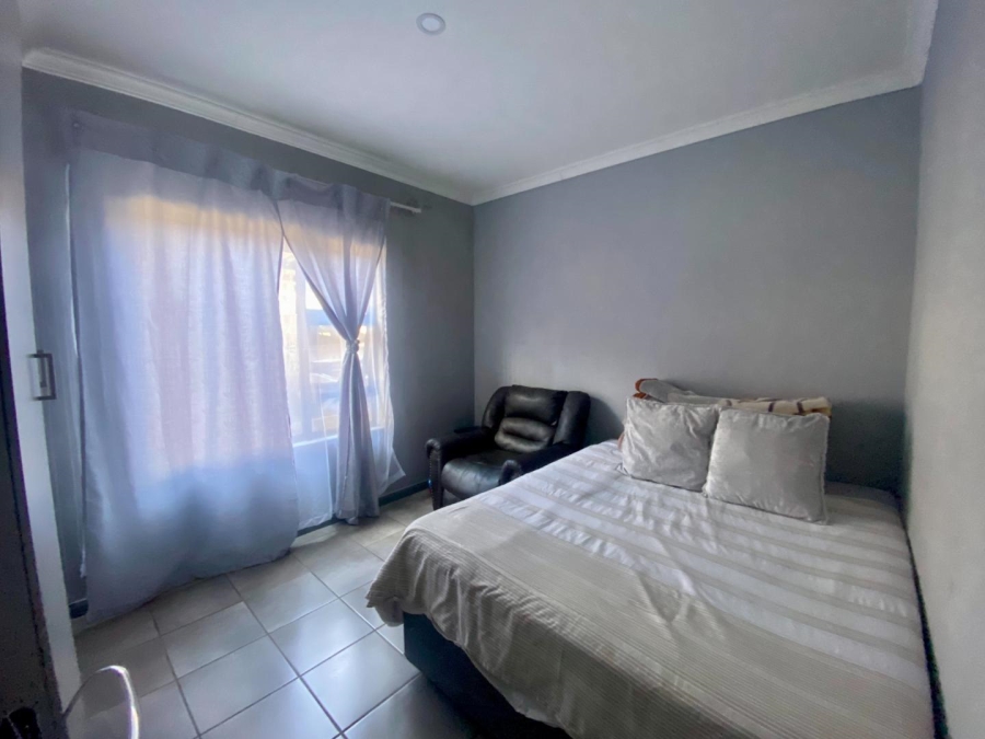 2 Bedroom Property for Sale in Mindalore Gauteng