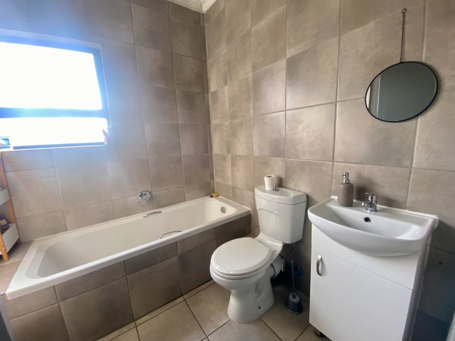 2 Bedroom Property for Sale in Mindalore Gauteng