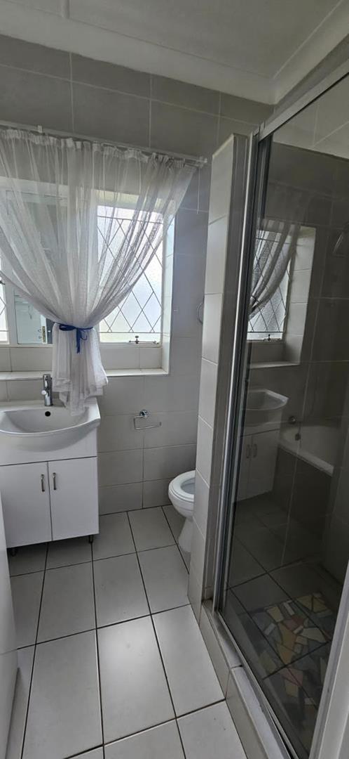 1 Bedroom Property for Sale in Blairgowrie Gauteng