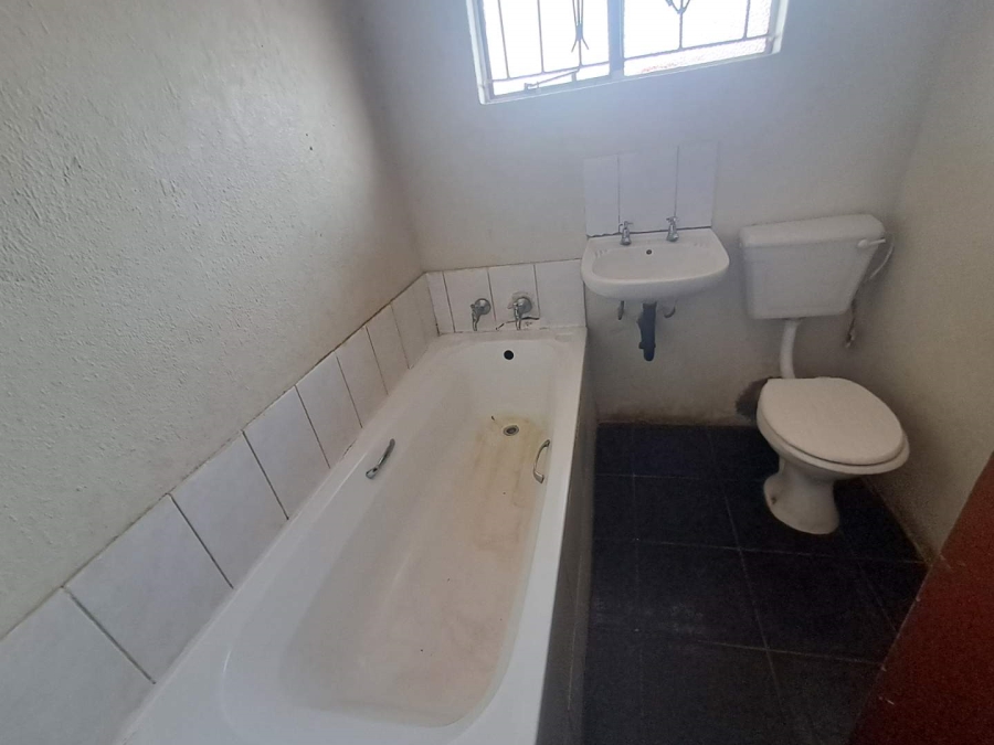 3 Bedroom Property for Sale in Kaalfontein Gauteng