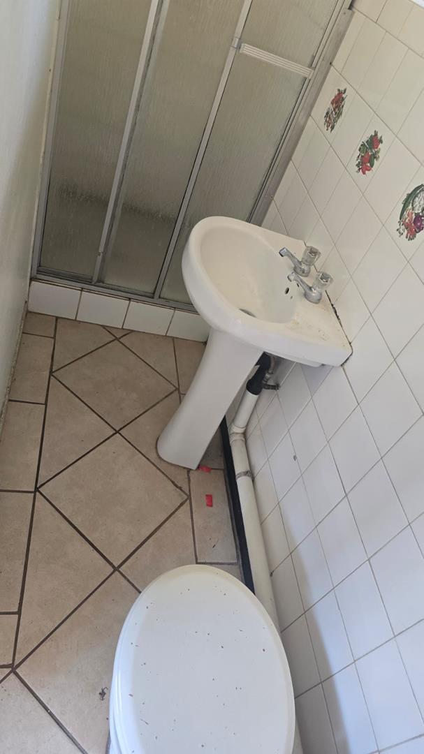 To Let 1 Bedroom Property for Rent in Kilner Park Gauteng