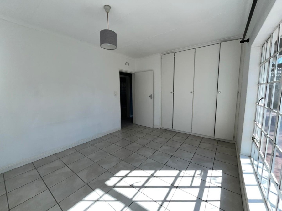 To Let 3 Bedroom Property for Rent in Bromhof Gauteng