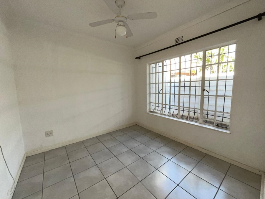 To Let 3 Bedroom Property for Rent in Bromhof Gauteng