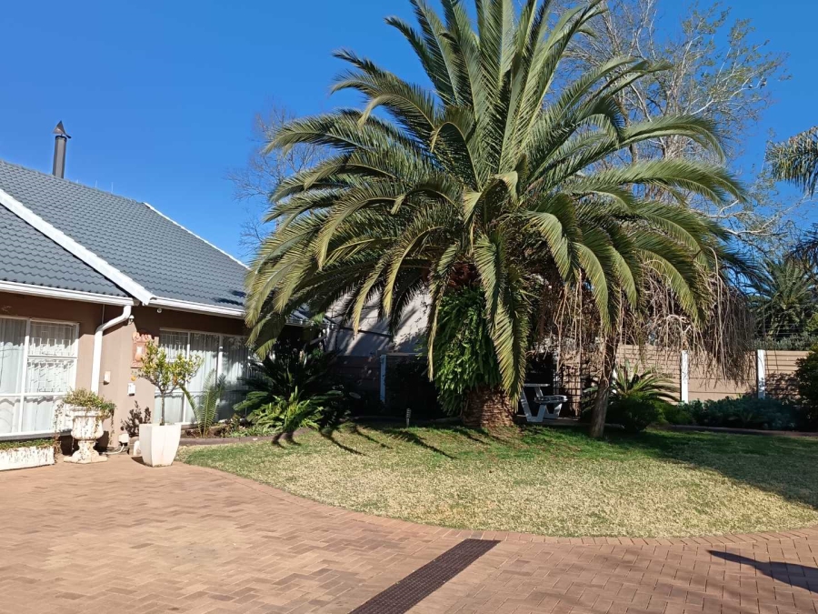 4 Bedroom Property for Sale in Brackenhurst Gauteng