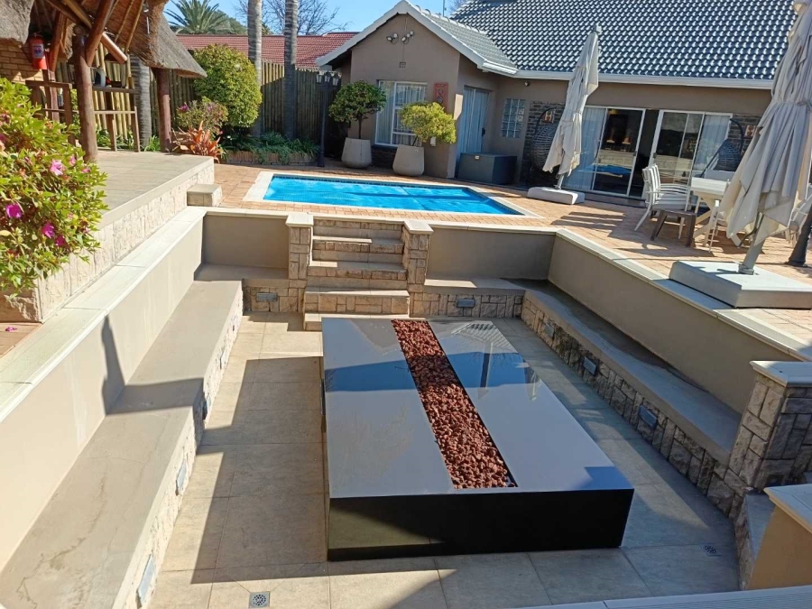 4 Bedroom Property for Sale in Brackenhurst Gauteng