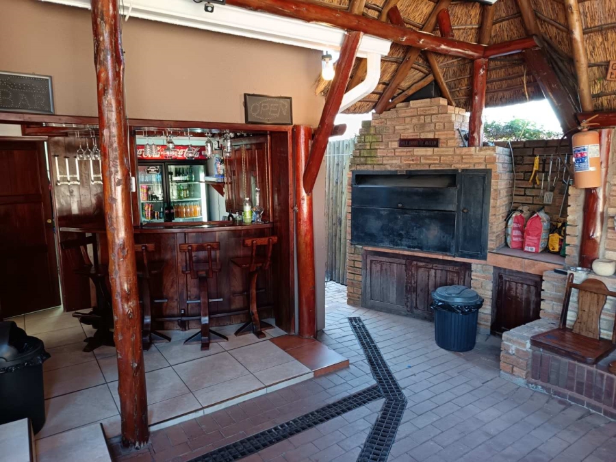 4 Bedroom Property for Sale in Brackenhurst Gauteng
