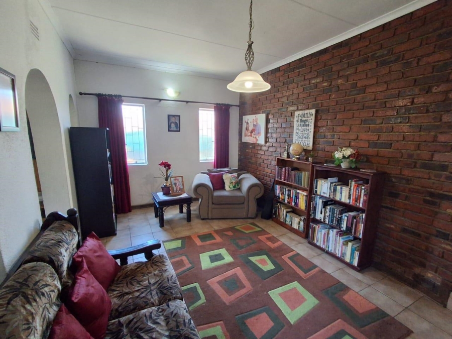 3 Bedroom Property for Sale in Brackenhurst Gauteng