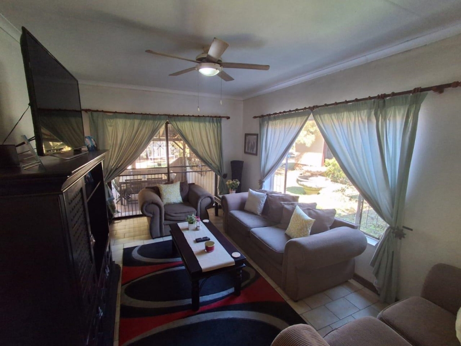 3 Bedroom Property for Sale in Brackenhurst Gauteng