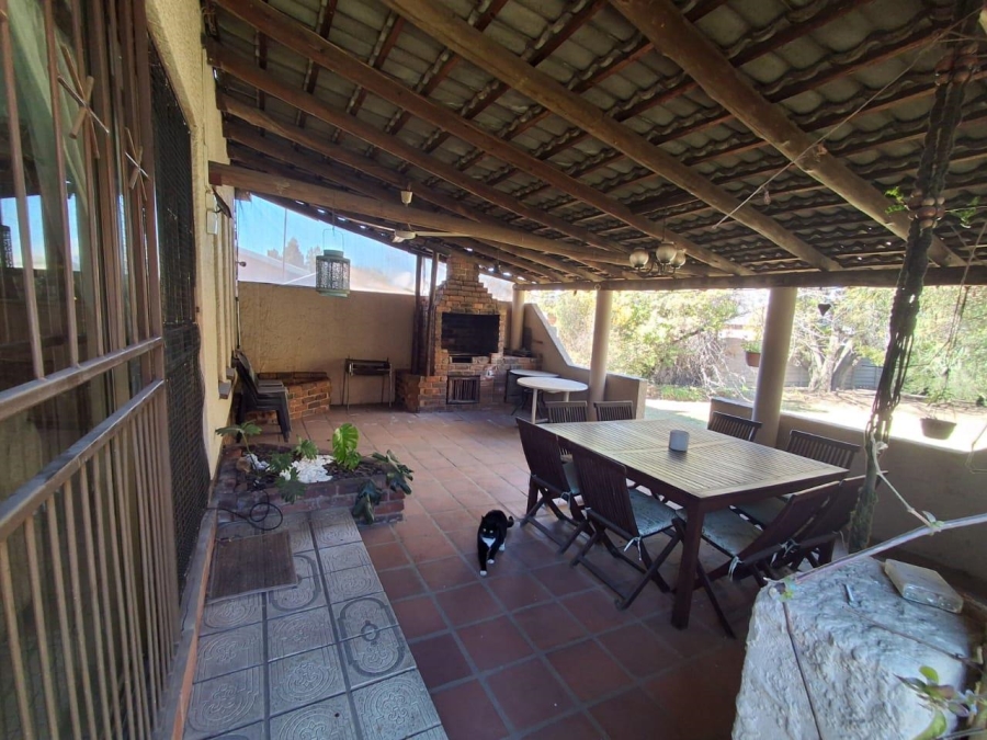 3 Bedroom Property for Sale in Brackenhurst Gauteng