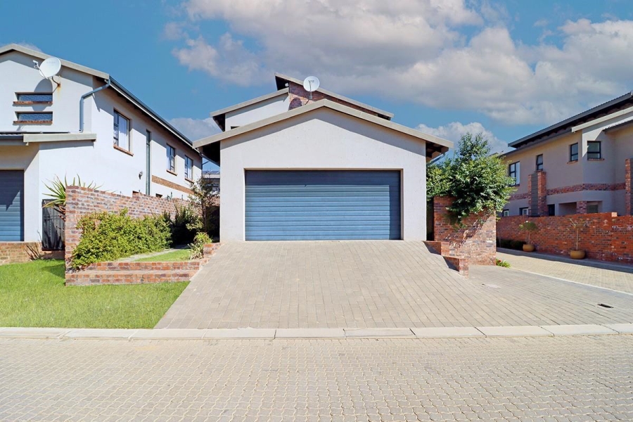 3 Bedroom Property for Sale in Rynfield Gauteng