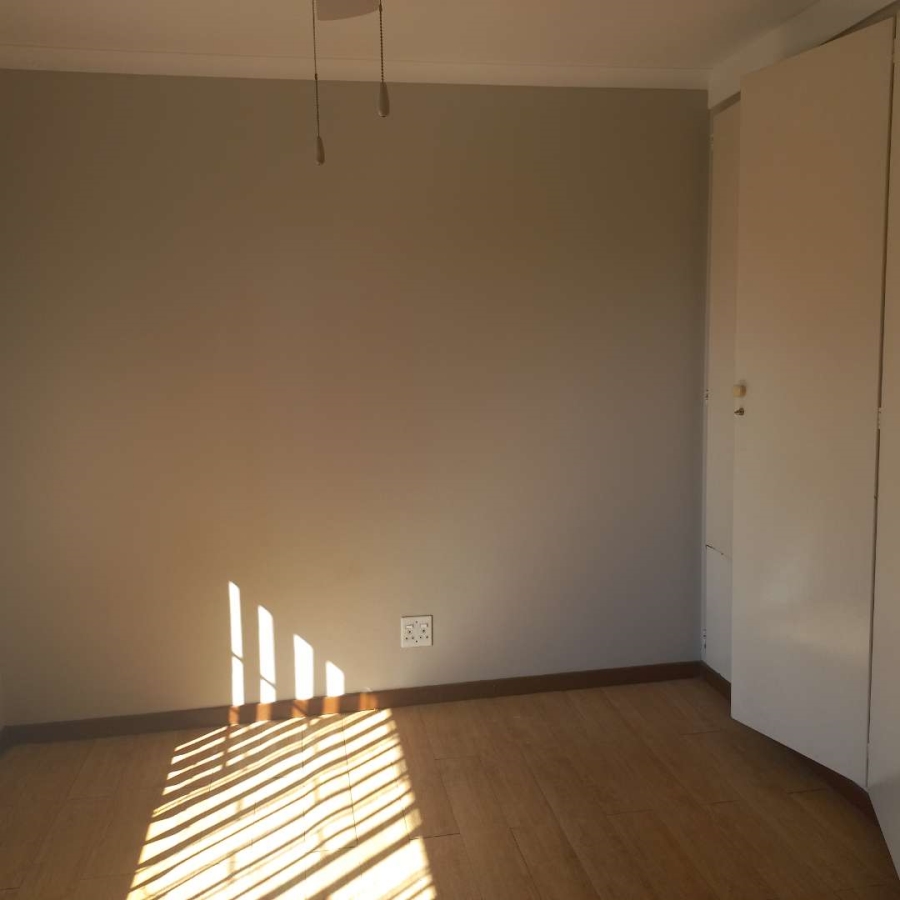 To Let 2 Bedroom Property for Rent in Weavind Park Gauteng