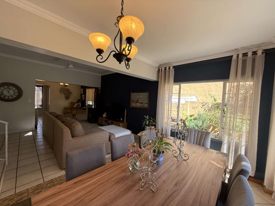 3 Bedroom Property for Sale in Olivedale Gauteng