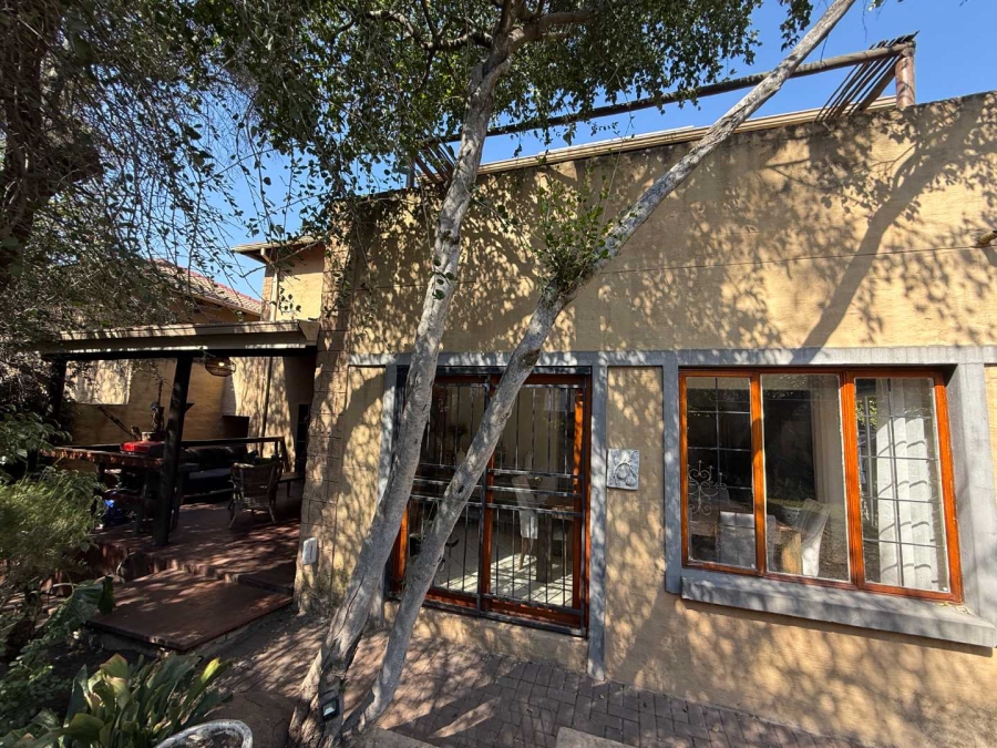 3 Bedroom Property for Sale in Olivedale Gauteng