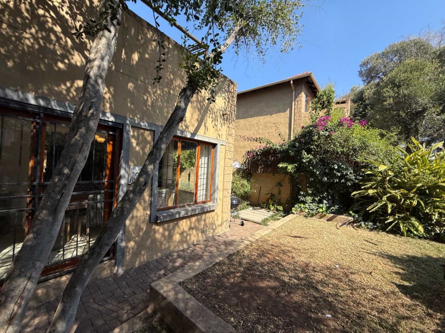 3 Bedroom Property for Sale in Olivedale Gauteng