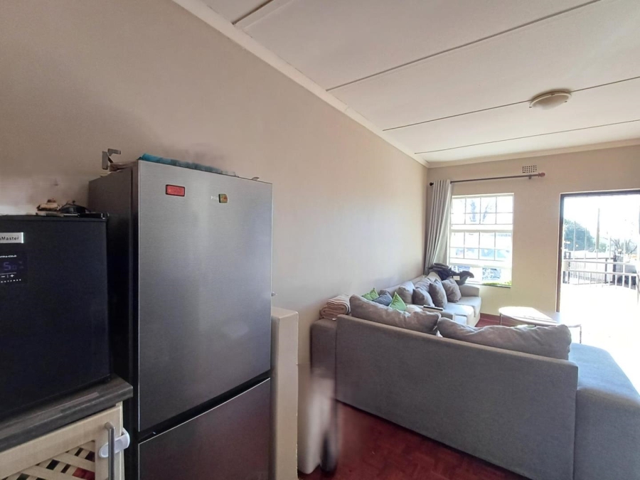 To Let 1 Bedroom Property for Rent in Blairgowrie Gauteng
