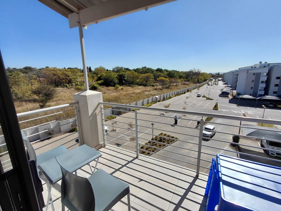 To Let 3 Bedroom Property for Rent in Broadacres Gauteng
