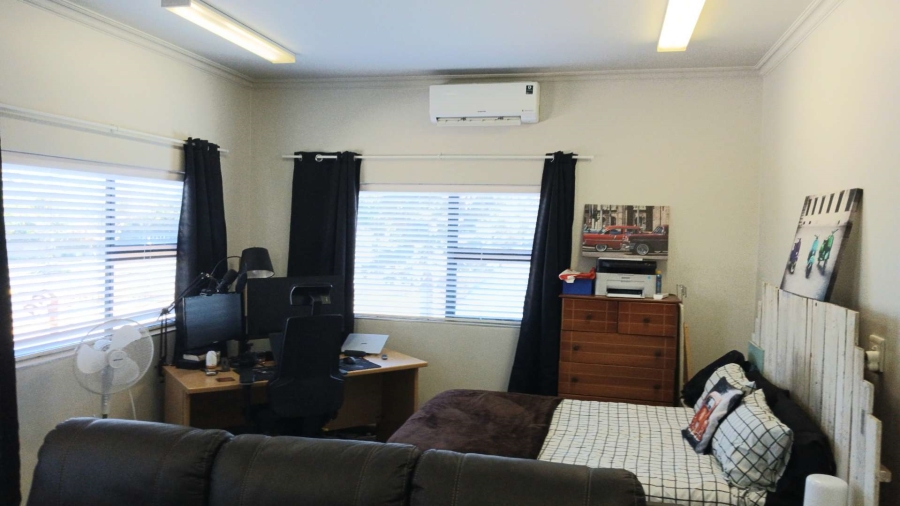 0 Bedroom Property for Sale in Franklin Roosevelt Park Gauteng