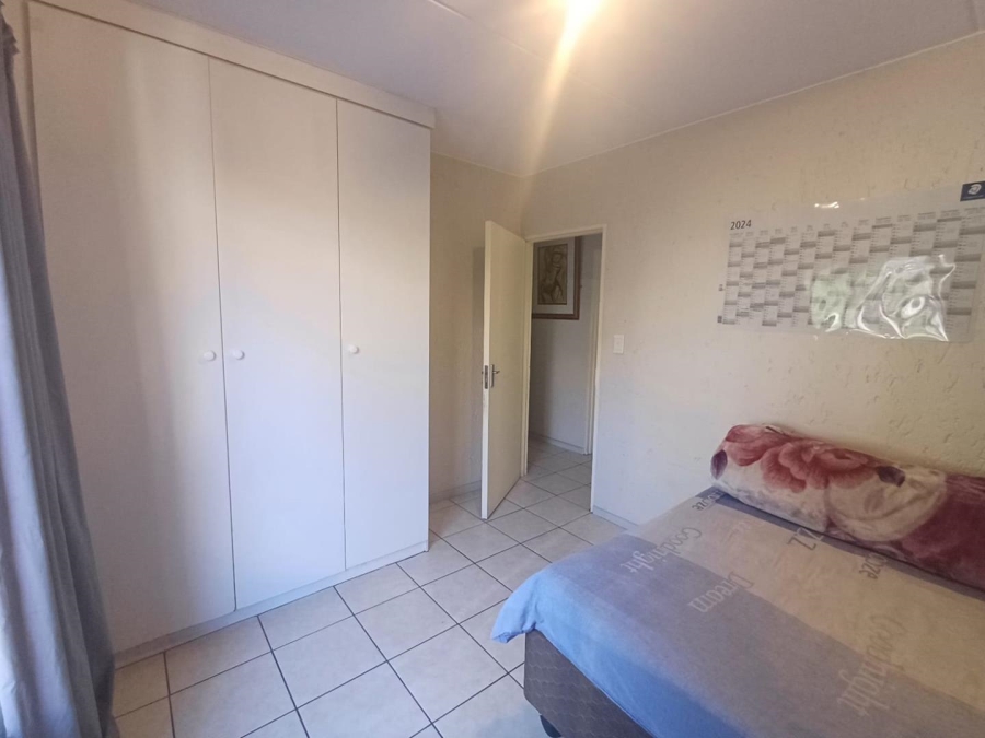 To Let 2 Bedroom Property for Rent in Ferndale Gauteng