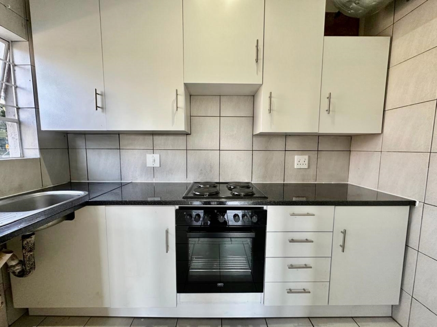 To Let 1 Bedroom Property for Rent in Edenburg Gauteng