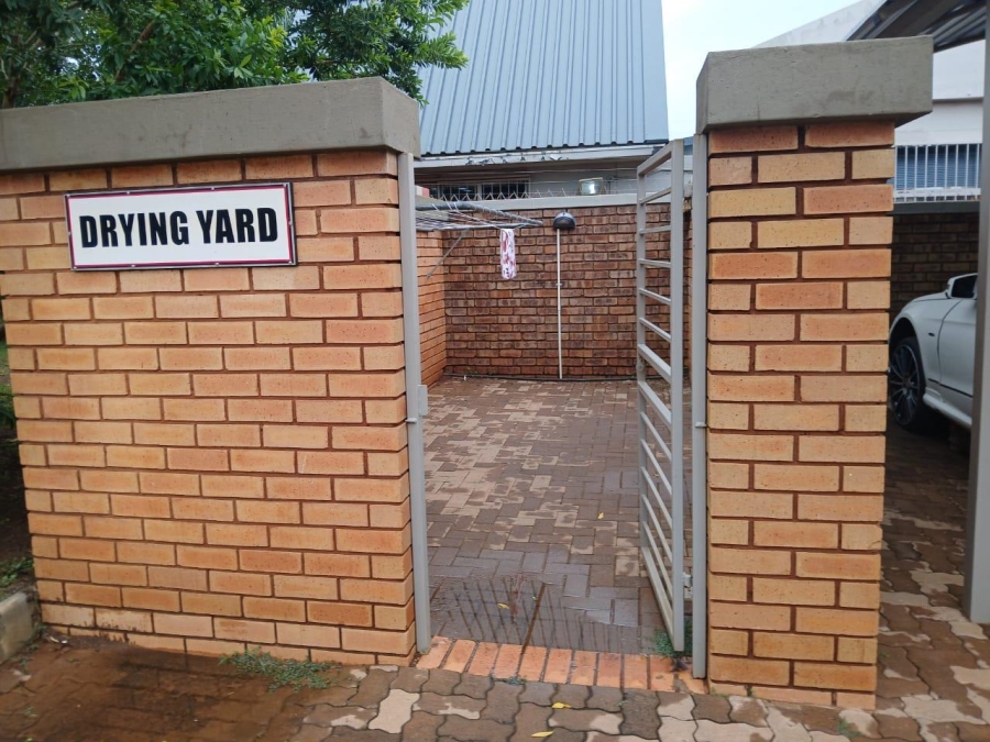 3 Bedroom Property for Sale in Annlin Gauteng