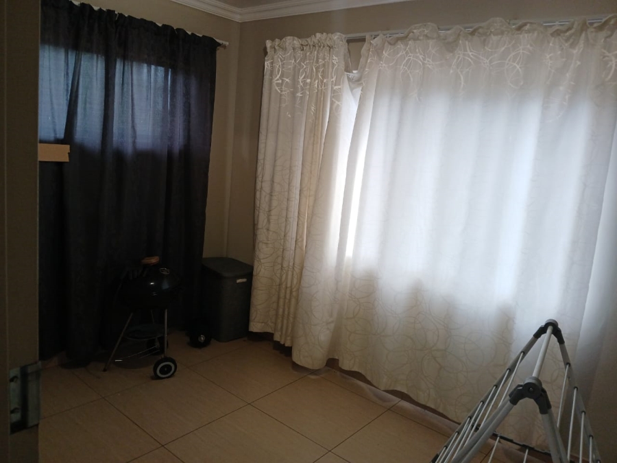 3 Bedroom Property for Sale in Annlin Gauteng