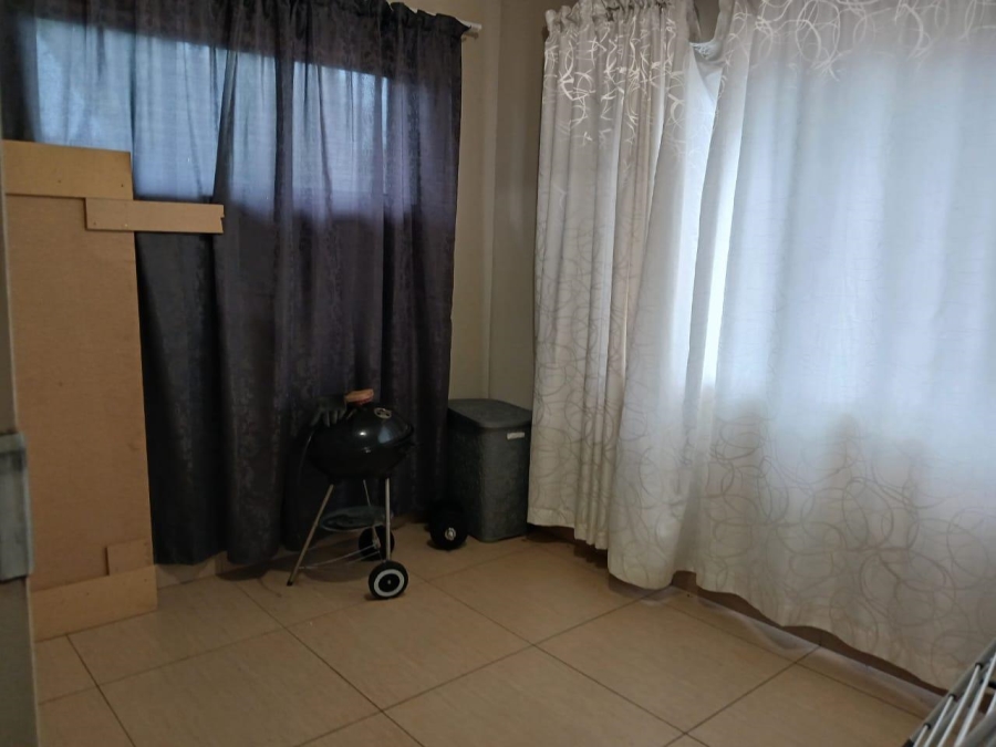 3 Bedroom Property for Sale in Annlin Gauteng