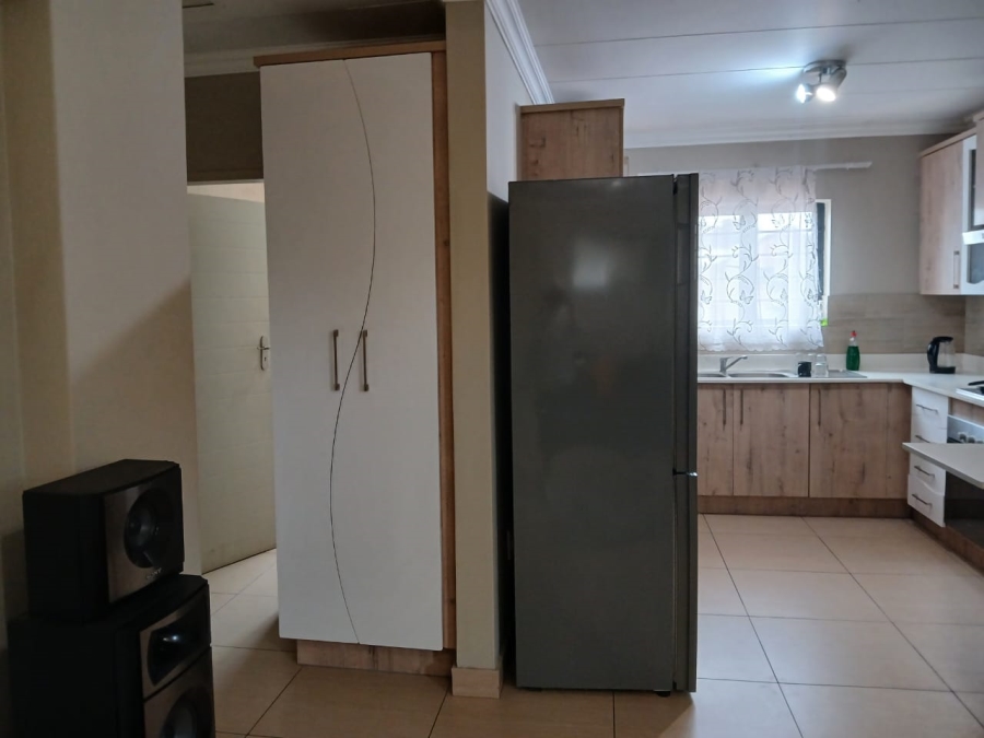 3 Bedroom Property for Sale in Annlin Gauteng