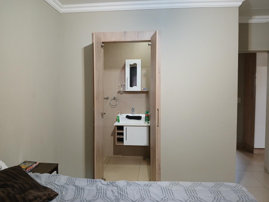 3 Bedroom Property for Sale in Annlin Gauteng