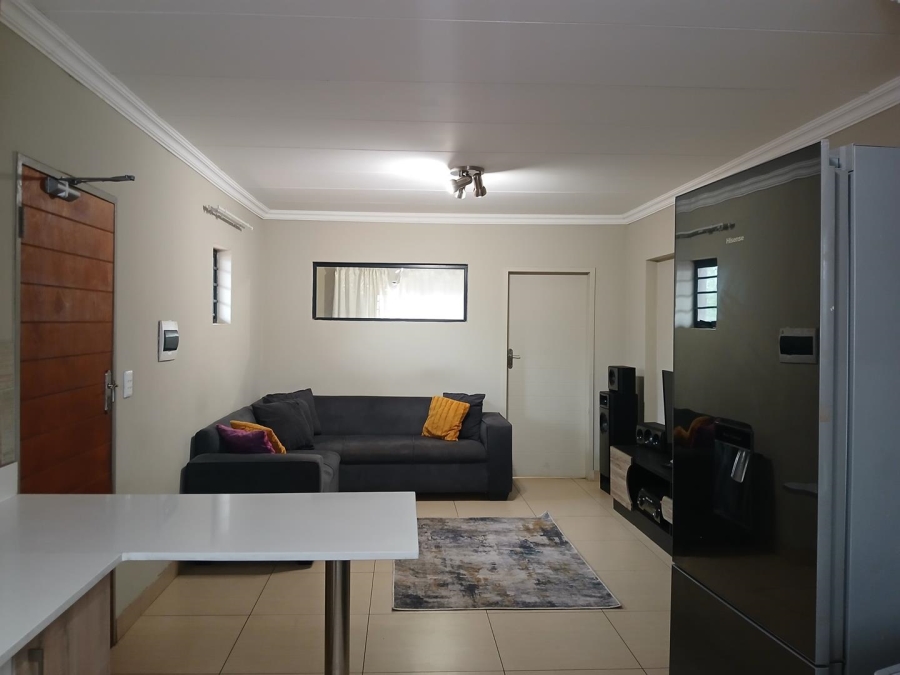 3 Bedroom Property for Sale in Annlin Gauteng