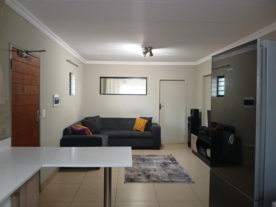 3 Bedroom Property for Sale in Annlin Gauteng