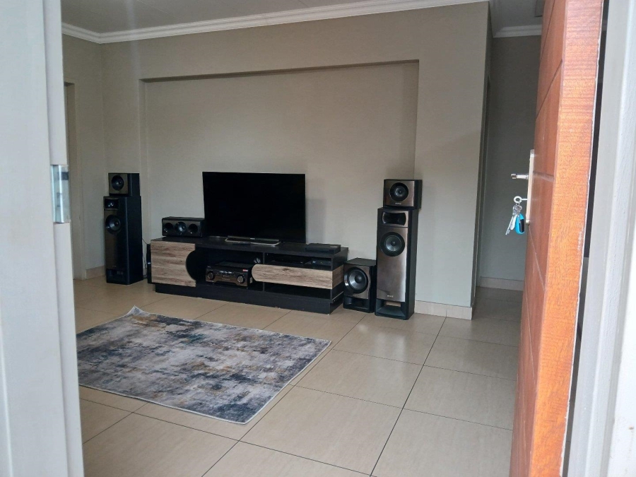 3 Bedroom Property for Sale in Annlin Gauteng
