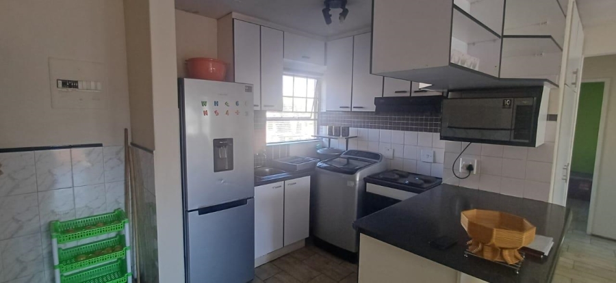 2 Bedroom Property for Sale in Lindhaven Gauteng