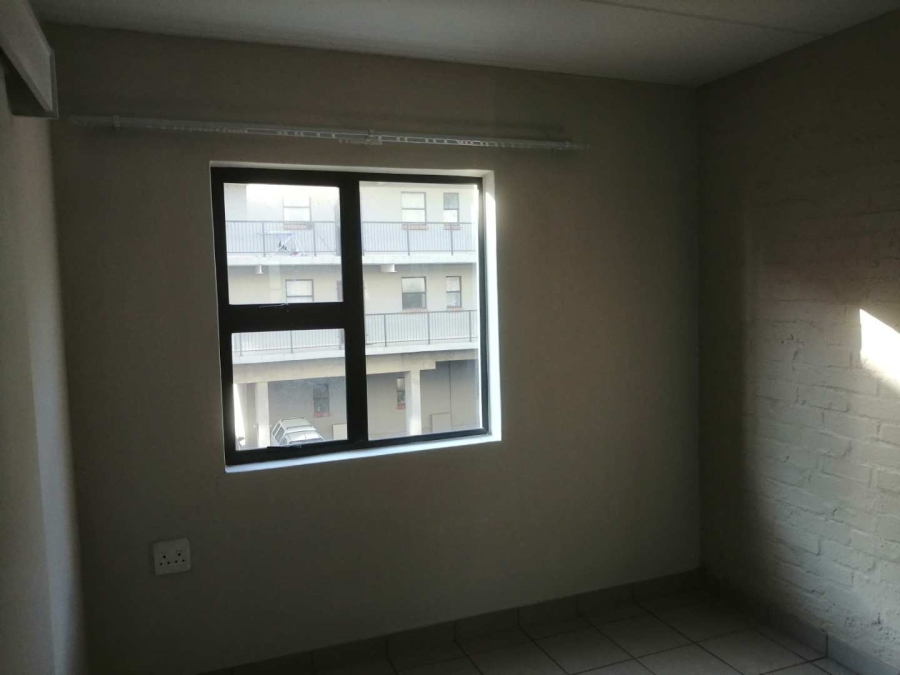 To Let 1 Bedroom Property for Rent in Die Hoewes Gauteng