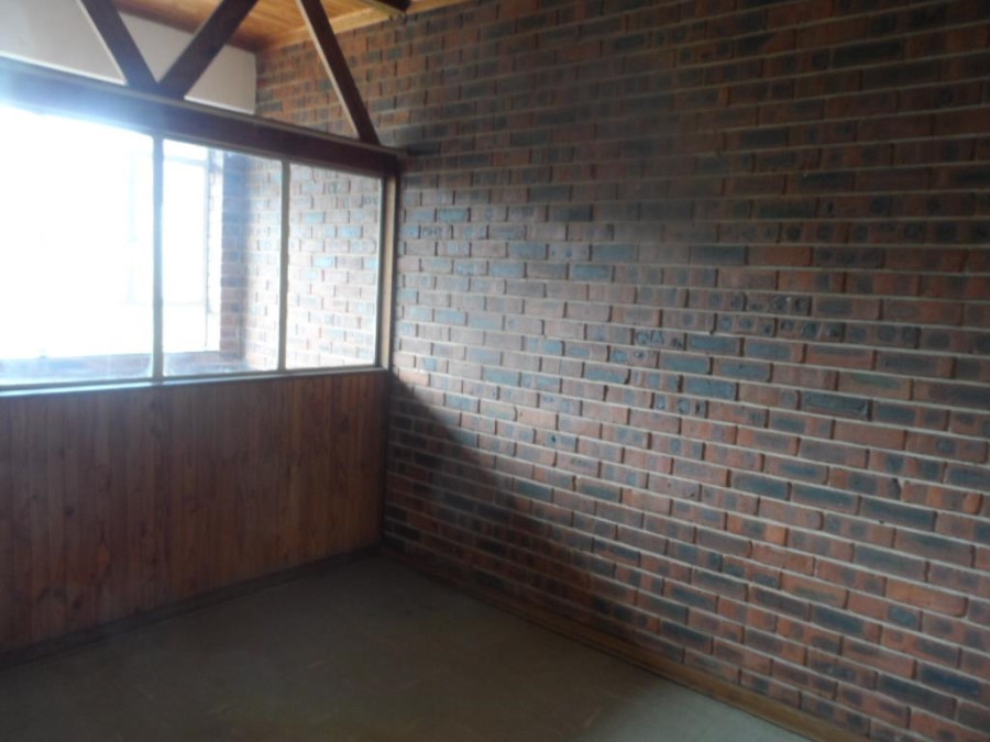 To Let 1 Bedroom Property for Rent in Groenkloof Gauteng