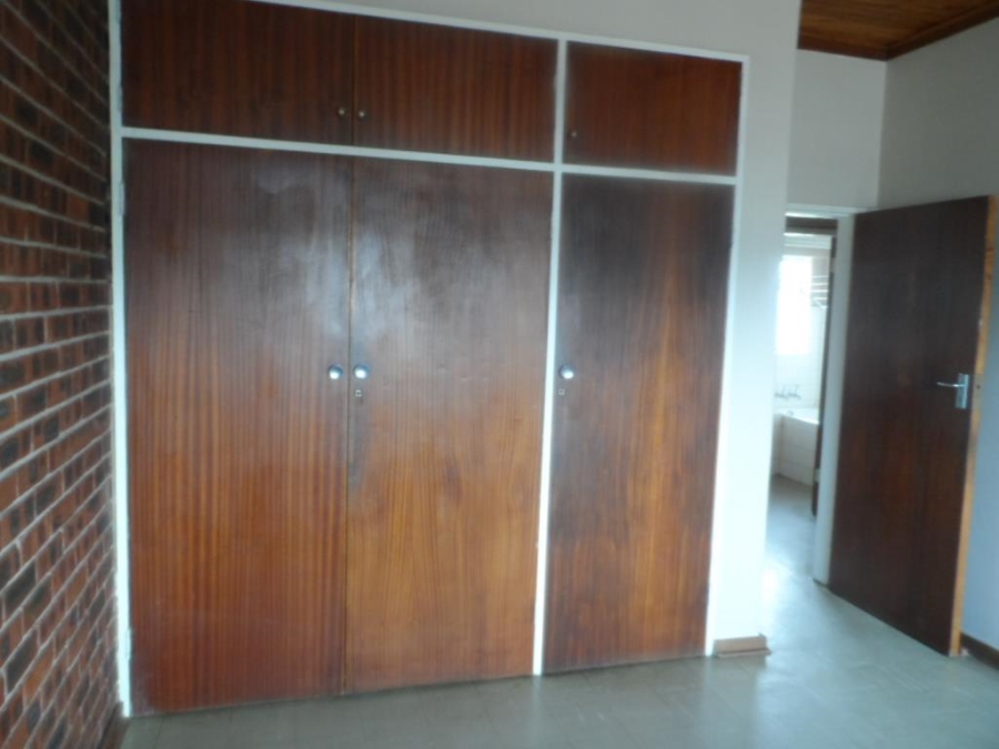 To Let 1 Bedroom Property for Rent in Groenkloof Gauteng