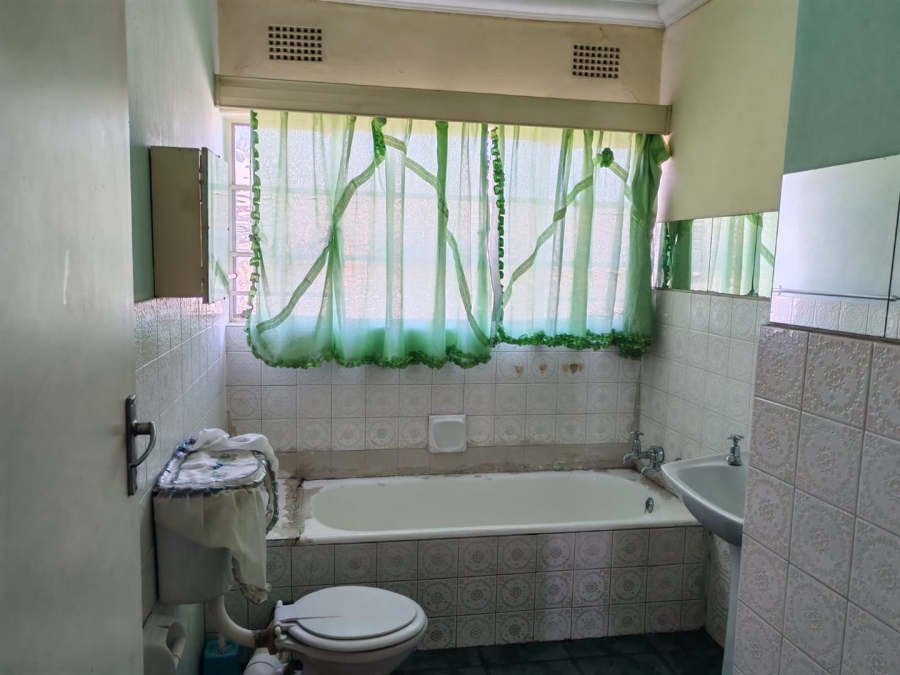 4 Bedroom Property for Sale in Esther Park Gauteng