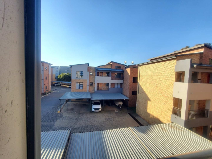 2 Bedroom Property for Sale in North Riding Gauteng