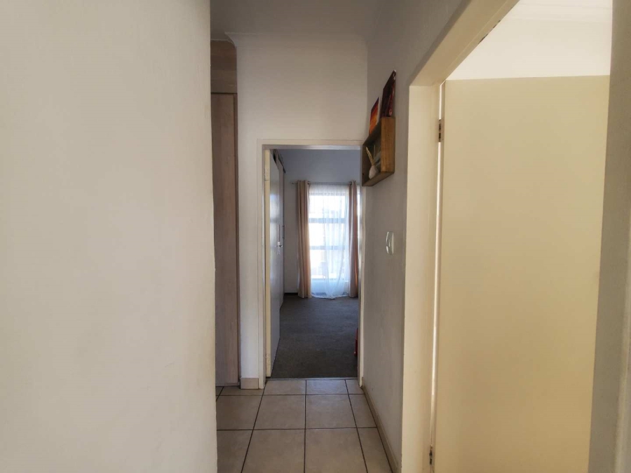 2 Bedroom Property for Sale in North Riding Gauteng
