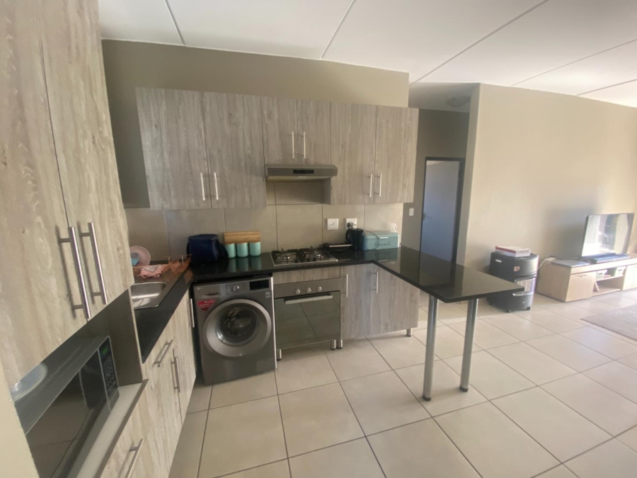 2 Bedroom Property for Sale in Glen Austin Gauteng
