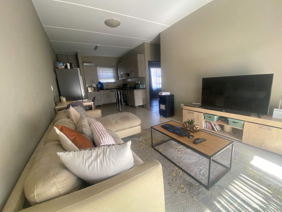 2 Bedroom Property for Sale in Glen Austin Gauteng