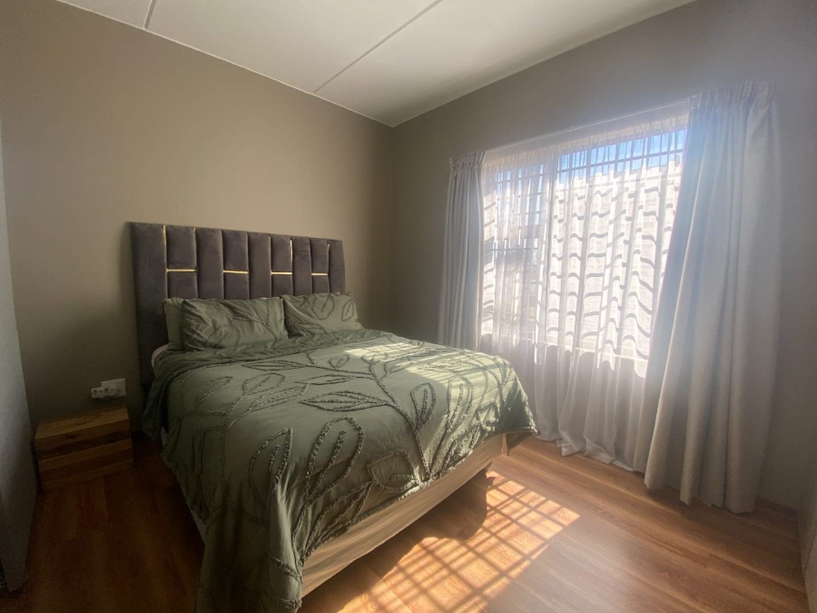 2 Bedroom Property for Sale in Glen Austin Gauteng