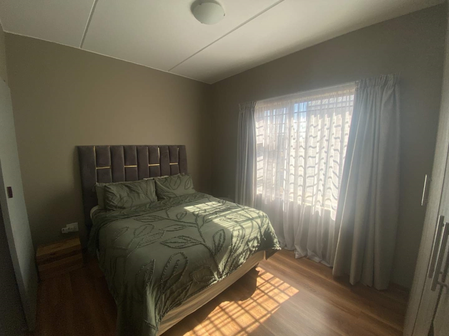 2 Bedroom Property for Sale in Glen Austin Gauteng