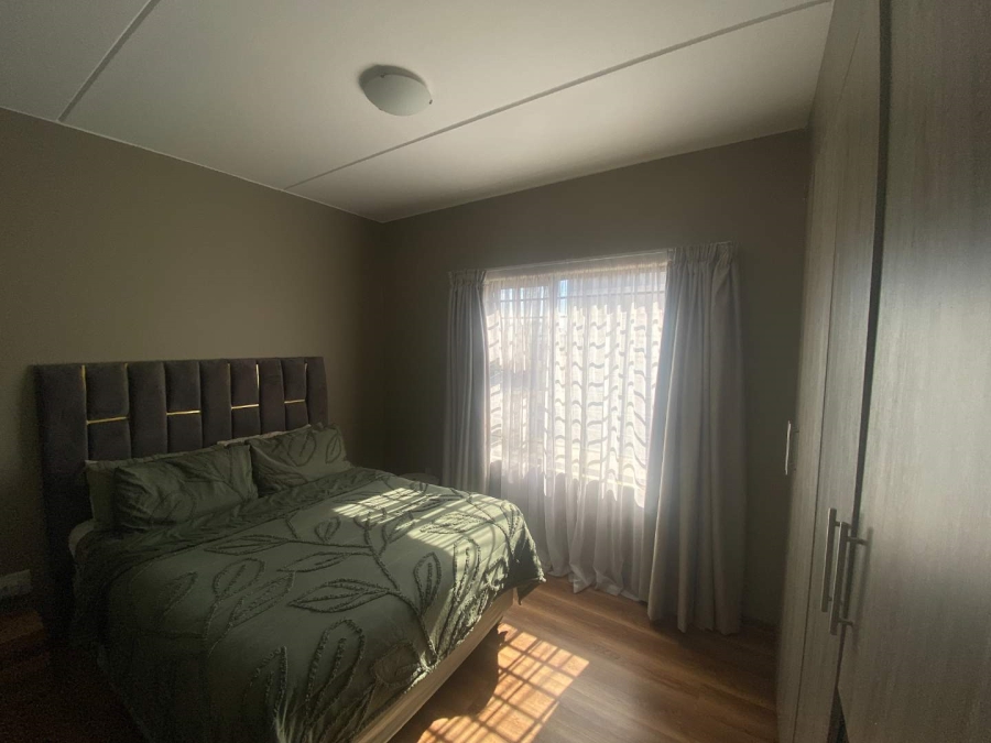 2 Bedroom Property for Sale in Glen Austin Gauteng