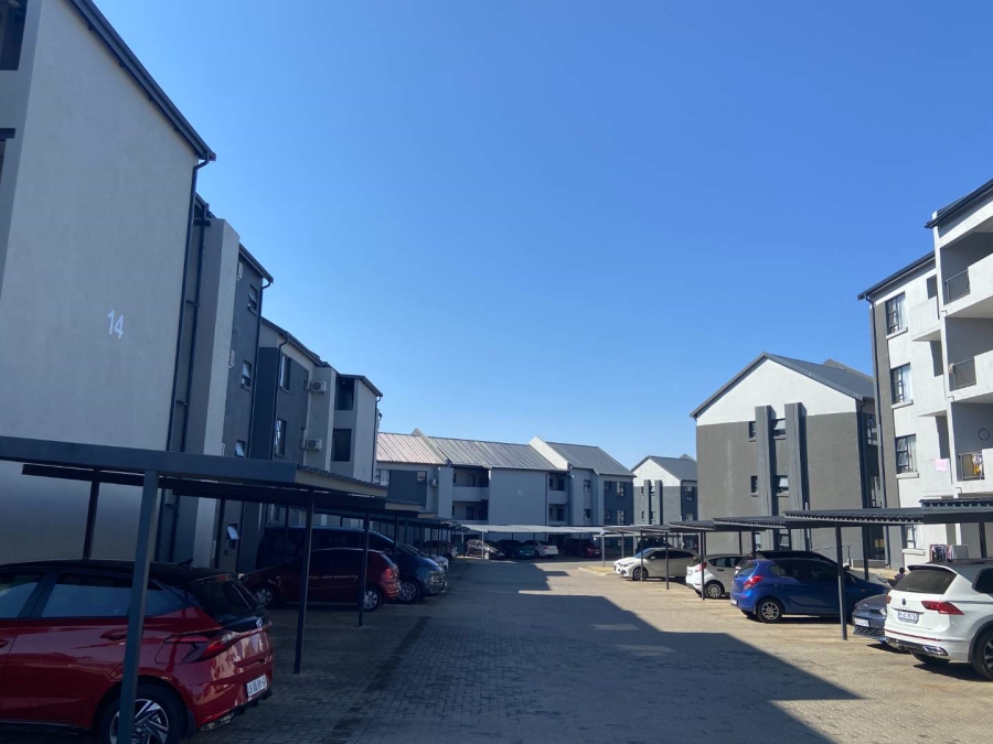 2 Bedroom Property for Sale in Glen Austin Gauteng