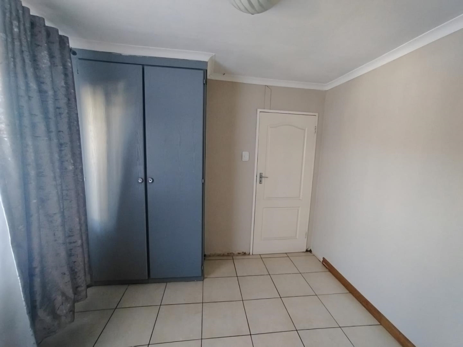 3 Bedroom Property for Sale in Elandspoort Gauteng